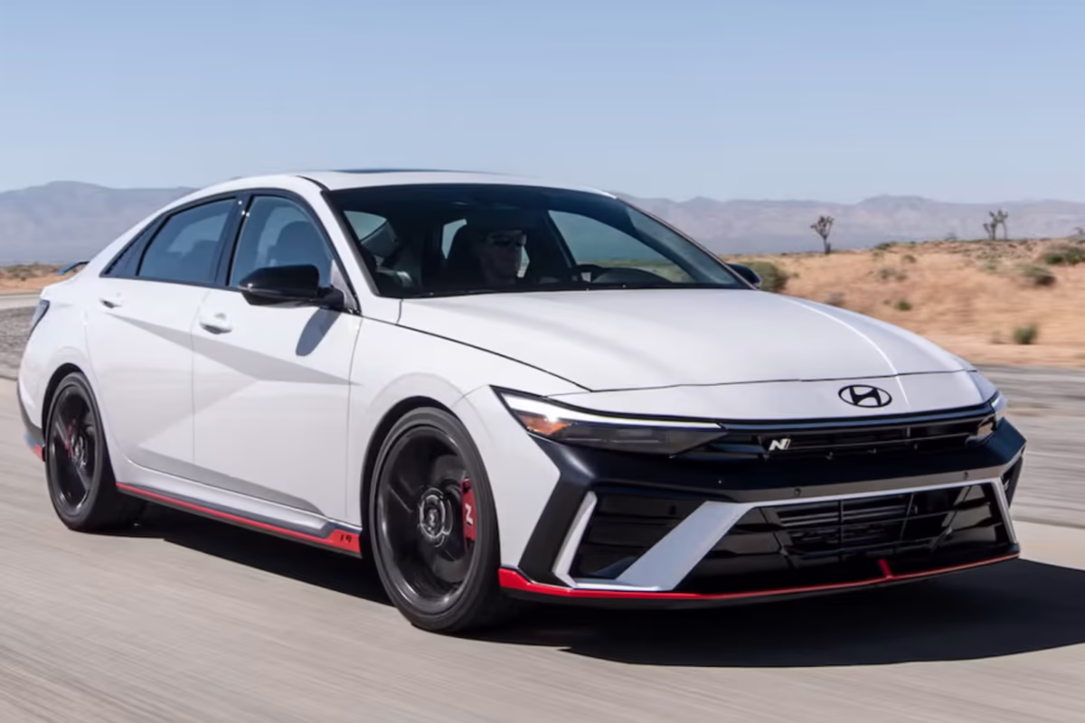 2025-Hyundai-Elantra